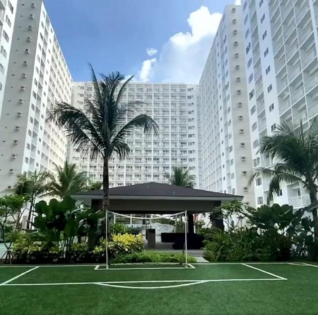 Sabina'S One Bedroom Condo At Shore Tower C Manila Bagian luar foto