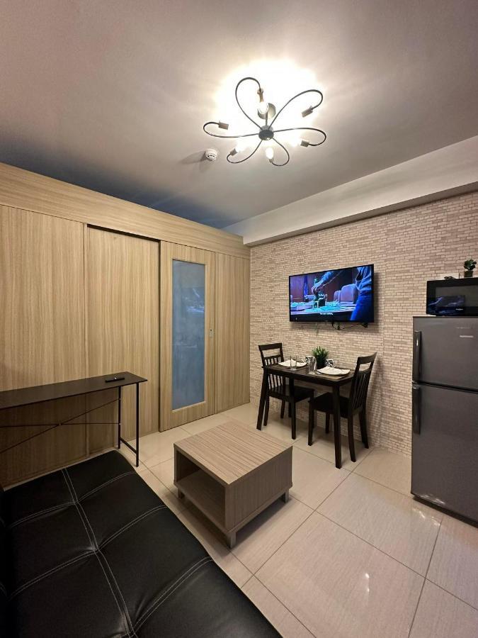 Sabina'S One Bedroom Condo At Shore Tower C Manila Bagian luar foto