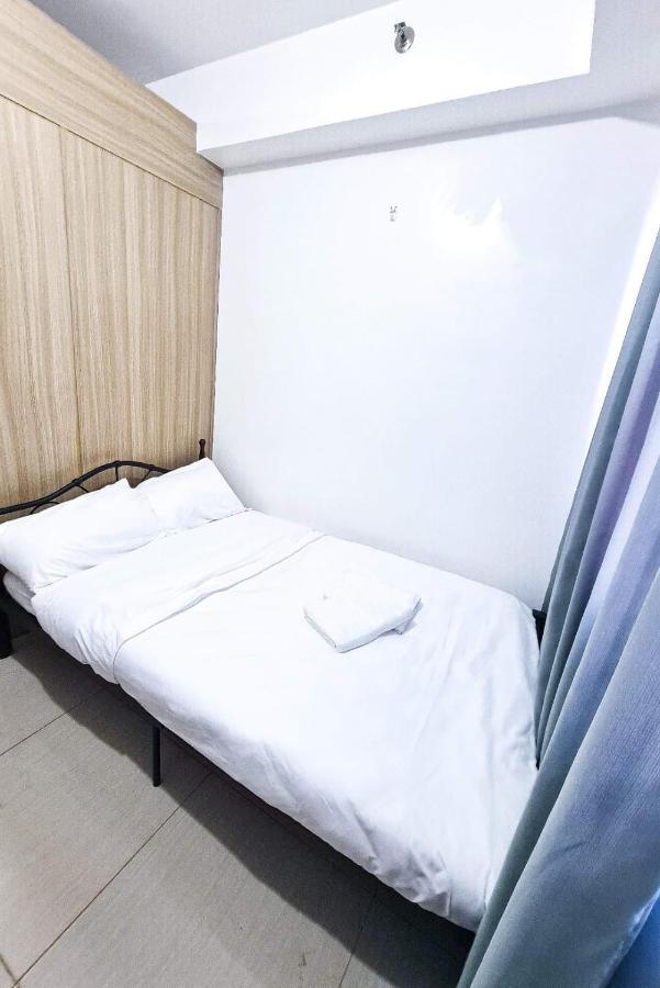 Sabina'S One Bedroom Condo At Shore Tower C Manila Bagian luar foto